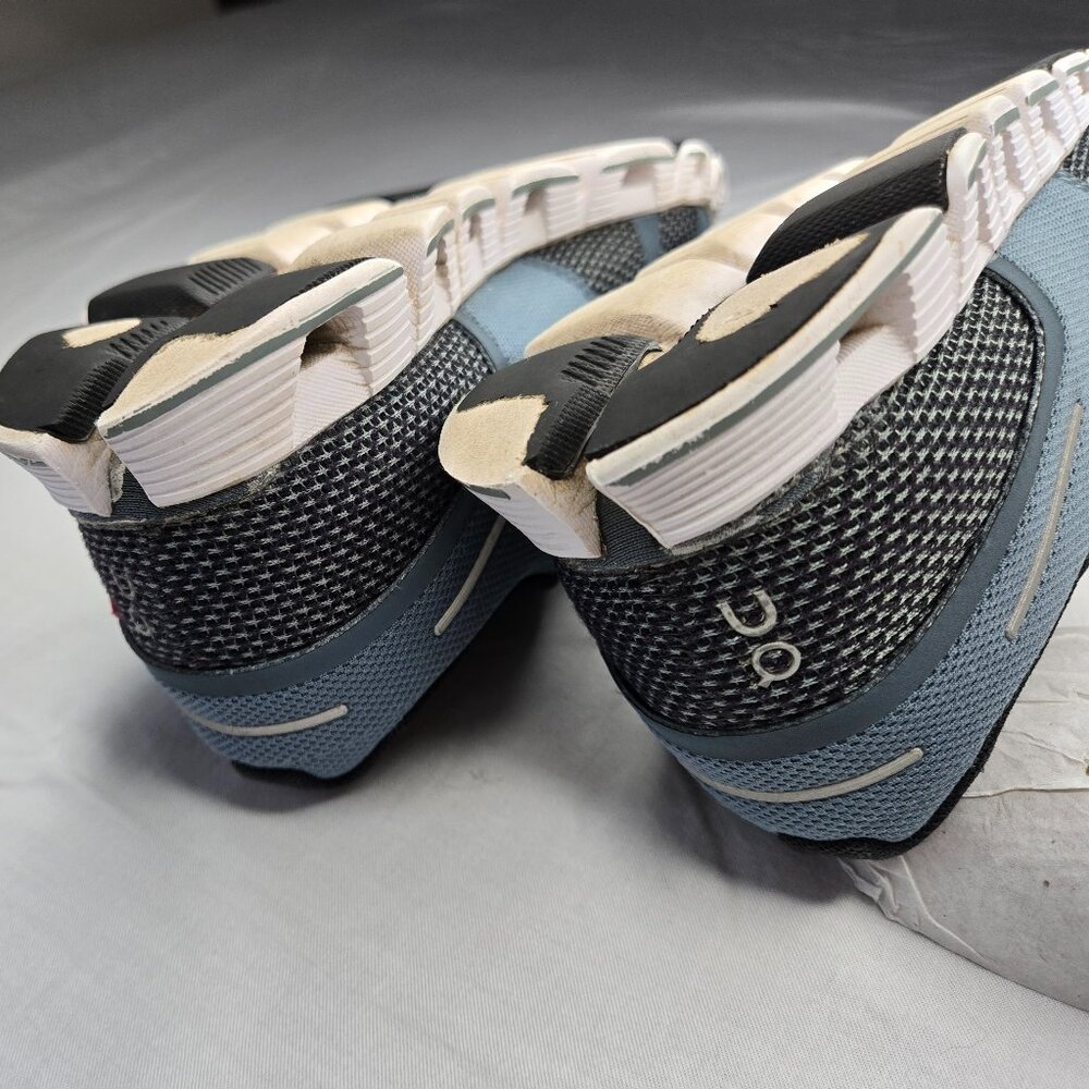 On Running - Women's Cloud Tide/Magnet Size 9 - Picture 14 of 16